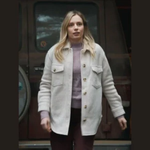 kira-stine-tracker-white-sherpa-jacket