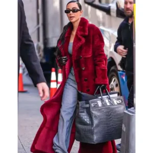 kim-kardashian-red-fur-coat